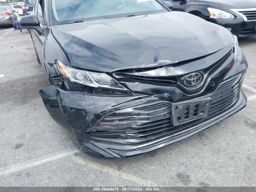 2019 Toyota Camry Le VIN: 4T1B11HK0KU190178 Lot: 39454478