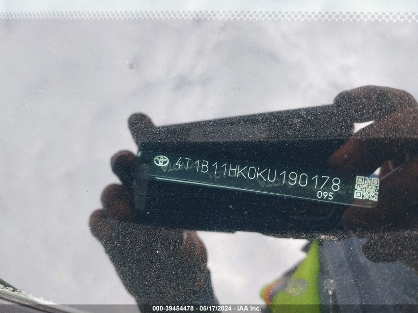 2019 Toyota Camry Le VIN: 4T1B11HK0KU190178 Lot: 39454478