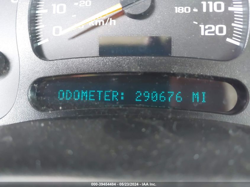 2005 Chevrolet Tahoe Z71 VIN: 1GNEK13T05R175158 Lot: 39454484