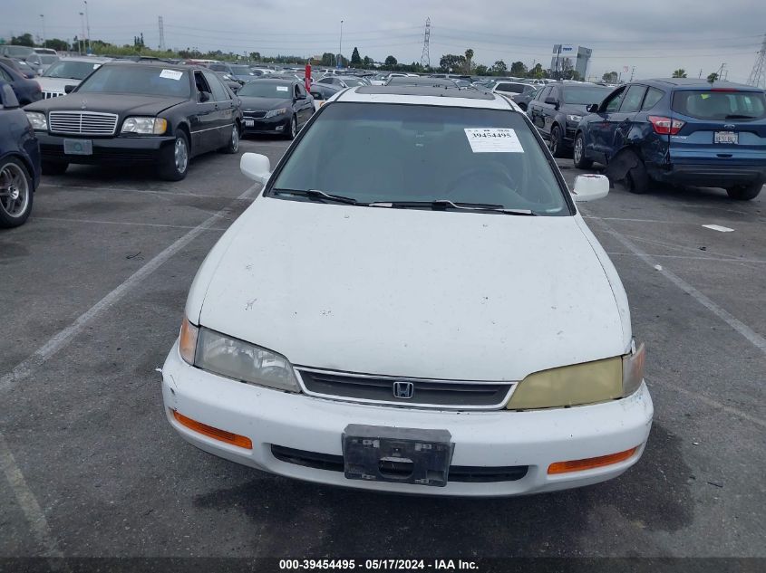 1996 Honda Accord Ex/Ex-R VIN: 1HGCD5655TA117249 Lot: 39454495