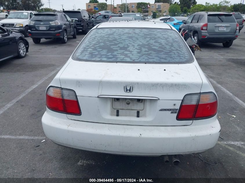 1996 Honda Accord Ex/Ex-R VIN: 1HGCD5655TA117249 Lot: 39454495