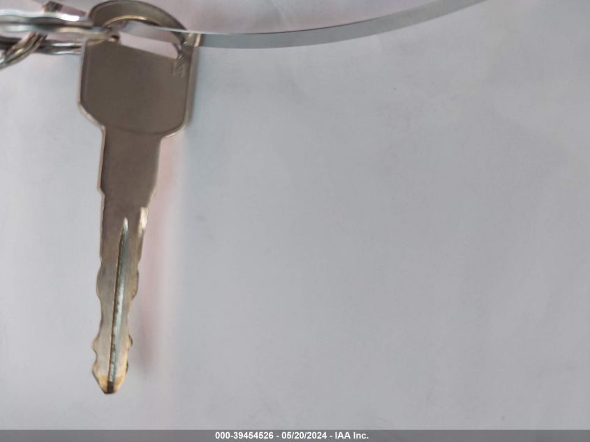 1999 Chevrolet Blazer VIN: 1GNDT13W2X2203752 Lot: 39454526