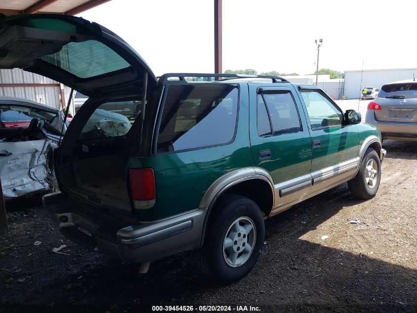 1999 Chevrolet Blazer VIN: 1GNDT13W2X2203752 Lot: 39454526