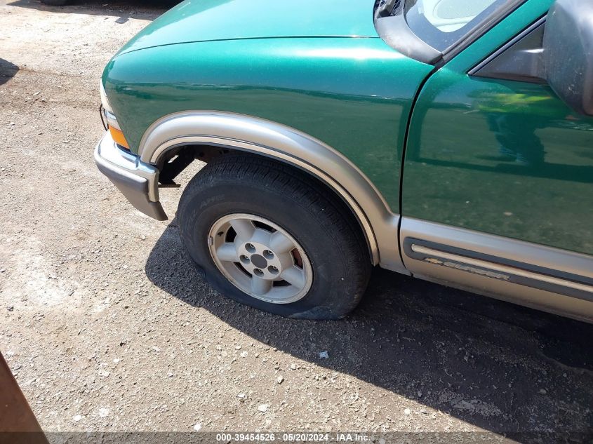 1999 Chevrolet Blazer VIN: 1GNDT13W2X2203752 Lot: 39454526