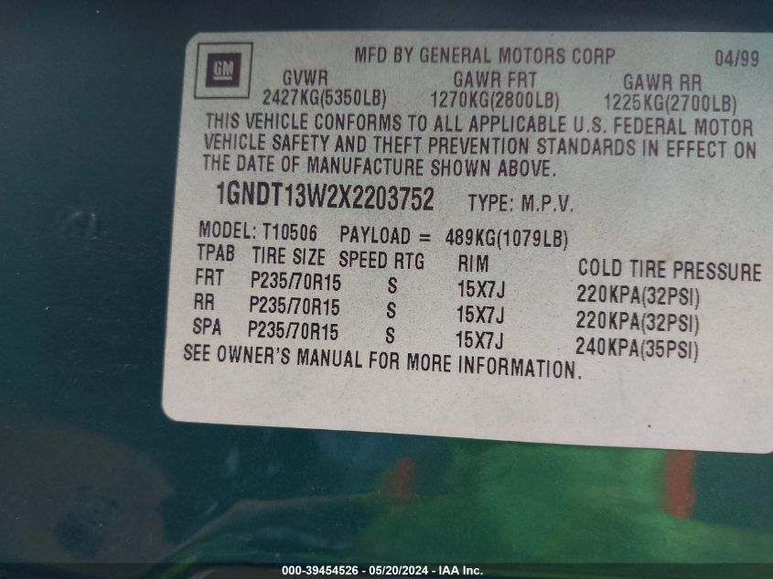 1999 Chevrolet Blazer VIN: 1GNDT13W2X2203752 Lot: 39454526