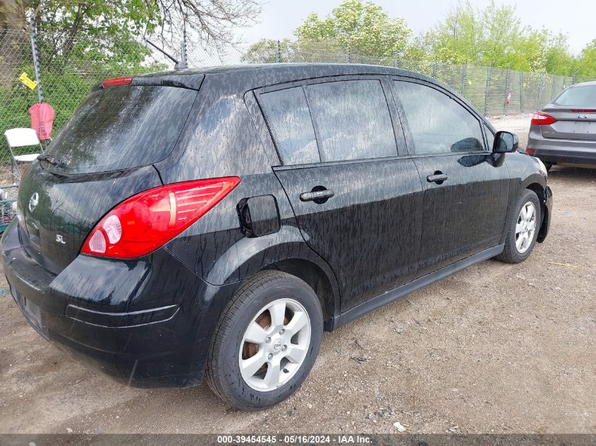 2009 Nissan Versa 1.8Sl VIN: 3N1BC13E29L418608 Lot: 39454545