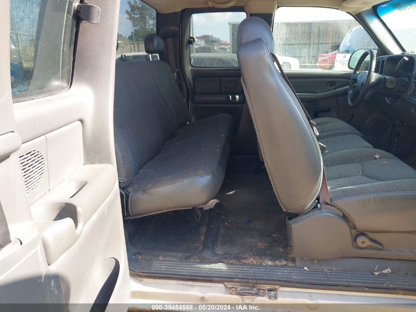 2004 Chevrolet Silverado 1500 Work Truck VIN: 2GCEC19T141378399 Lot: 39454568