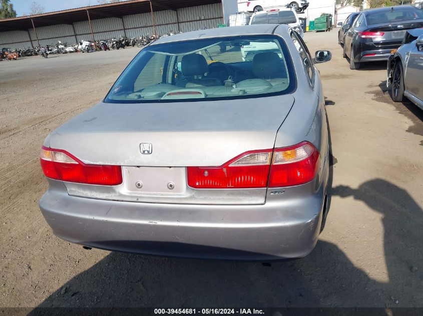 2000 Honda Accord 3.0 Ex VIN: 1HGCG1658YA017797 Lot: 39454681