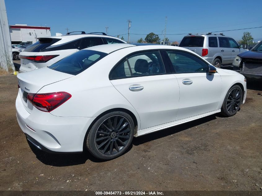 2019 Mercedes-Benz A 220 4Matic VIN: WDD3G4FBXKW020755 Lot: 39454773