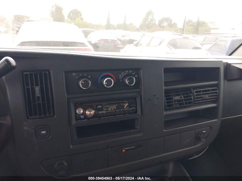 2008 Chevrolet Express G1500 VIN: 1GCFG15X981124842 Lot: 39454903