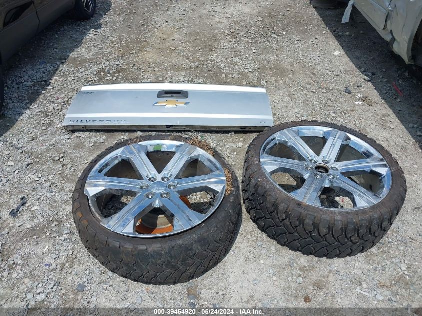 2018 Chevrolet Silverado 1500 1Lt VIN: 3GCUKREC0JG425878 Lot: 39454920