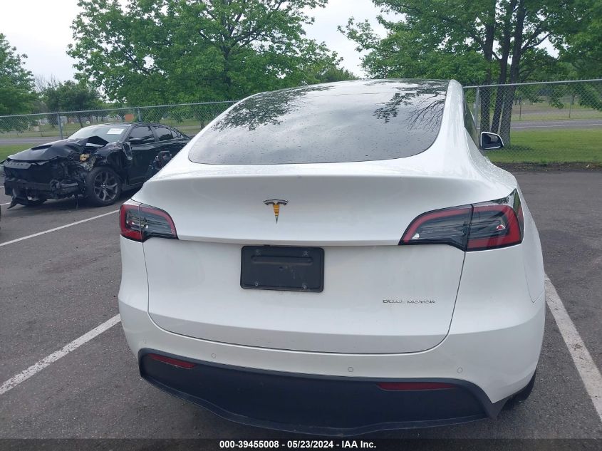 2022 Tesla Model Y Long Range Dual Motor All-Wheel Drive VIN: 7SAYGDEE9NF312968 Lot: 39455008