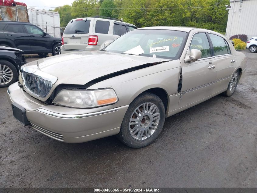 2006 Lincoln Town Car Signature Limited VIN: 1LNHM82W06Y650508 Lot: 39455065