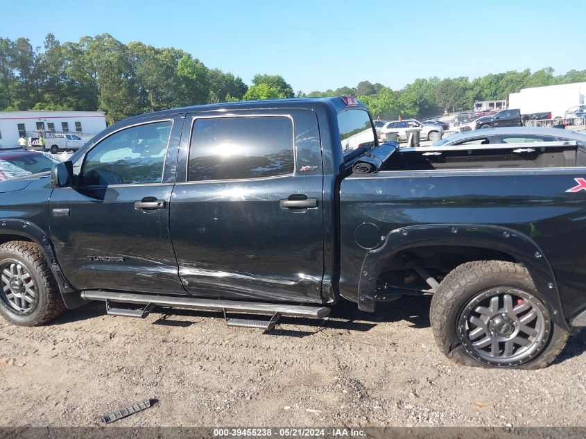 2018 Toyota Tundra Sr5 5.7L V8 VIN: 5TFDW5F13JX699095 Lot: 39455238