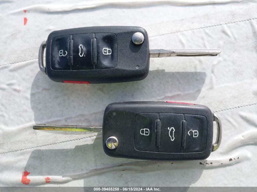 2012 Volkswagen Eos Komfort VIN: WVWBW7AH5CV005111 Lot: 39455258