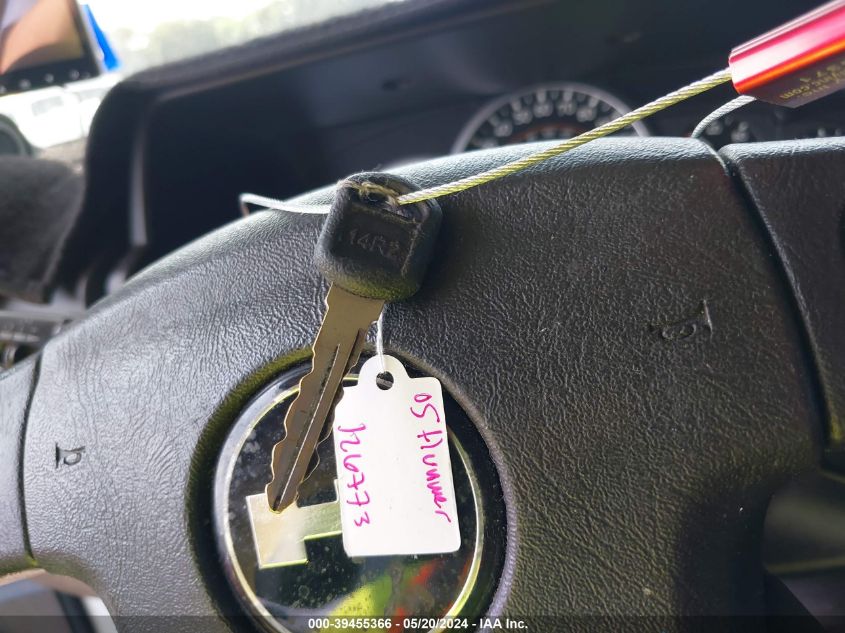 2005 Hummer H2 Suv VIN: 5GRGN23U15H126773 Lot: 39455366