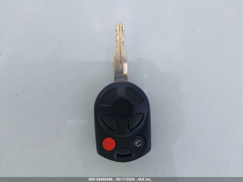 2008 Mazda Tribute I Touring VIN: 4F2CZ92ZX8KM32260 Lot: 39455406