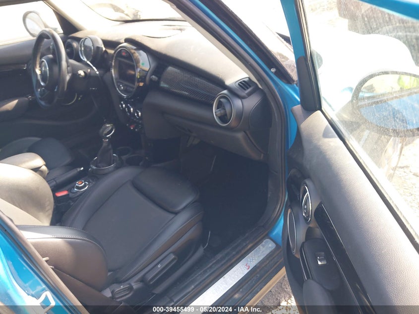 2015 Mini Hardtop Cooper S VIN: WMWXU3C57F2B58537 Lot: 39455499