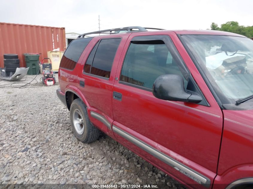 1998 Chevrolet Blazer Ls VIN: 1GNCS13WXW2140574 Lot: 39455642