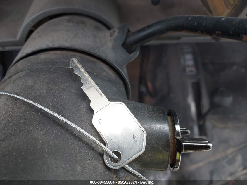 1993 Chevrolet Gmt-400 K2500 VIN: 1GCGK24F0PE199437 Lot: 39455664