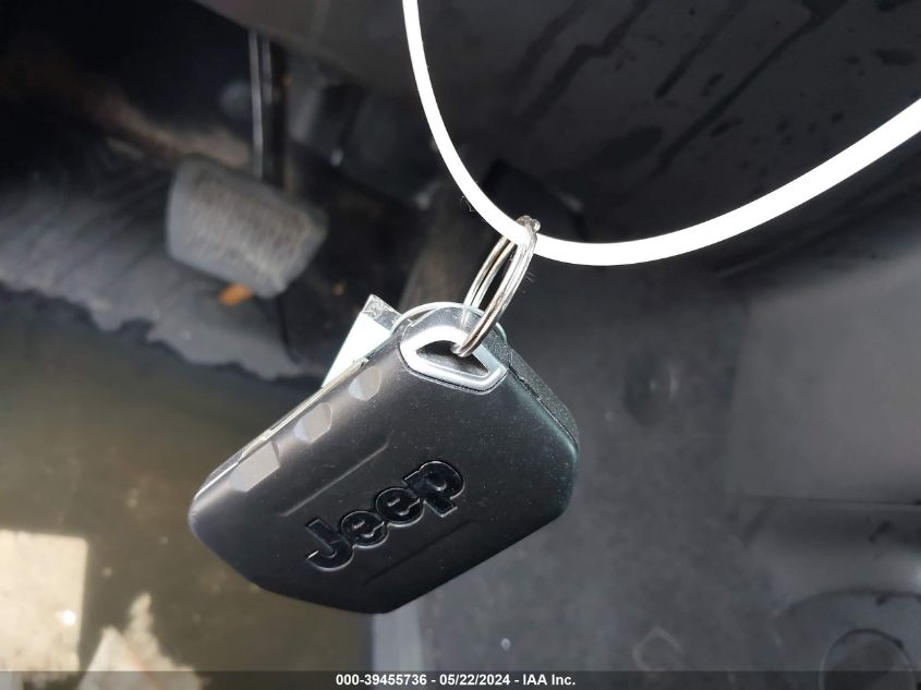 2018 Jeep Wrangler Unlimited Sahara 4X4 VIN: 1C4HJXEN7JW327782 Lot: 39455736