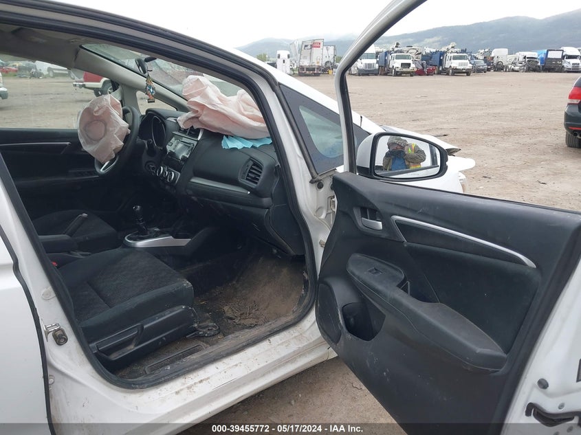 VIN 3HGGK5G58HM703539 2017 HONDA FIT LX