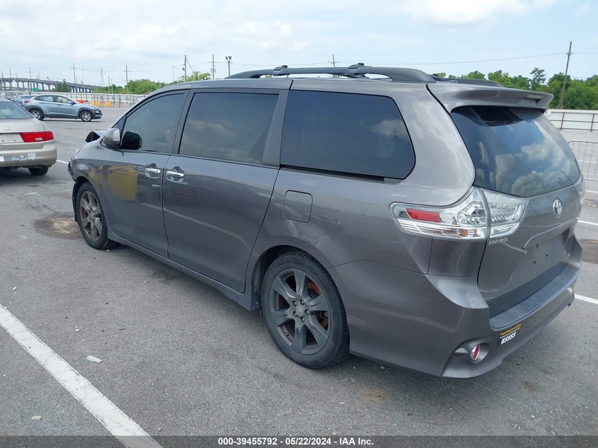 2017 Toyota Sienna Se 8 Passenger VIN: 5TDXZ3DC3HS780708 Lot: 39455792