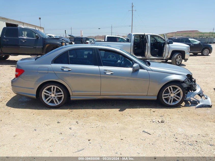 2014 MERCEDES-BENZ C 250 LUXURY/SPORT - WDDGF4HB2EG211232