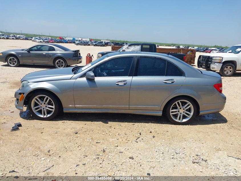 2014 MERCEDES-BENZ C 250 LUXURY/SPORT - WDDGF4HB2EG211232