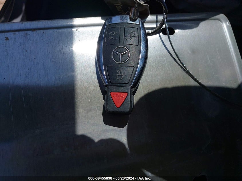 2014 MERCEDES-BENZ C 250 LUXURY/SPORT - WDDGF4HB2EG211232