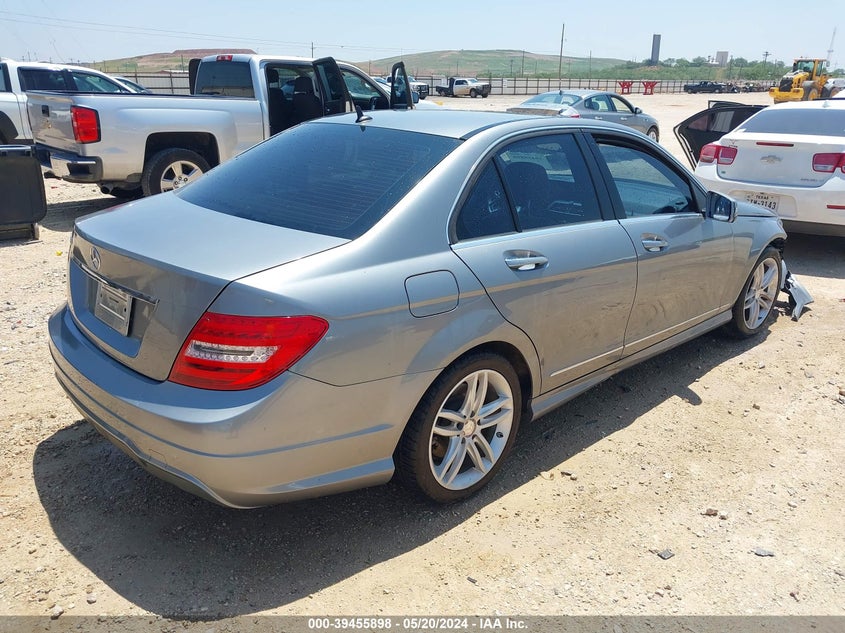 2014 MERCEDES-BENZ C 250 LUXURY/SPORT - WDDGF4HB2EG211232