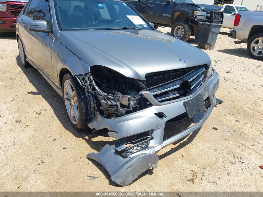 2014 MERCEDES-BENZ C 250 LUXURY/SPORT - WDDGF4HB2EG211232