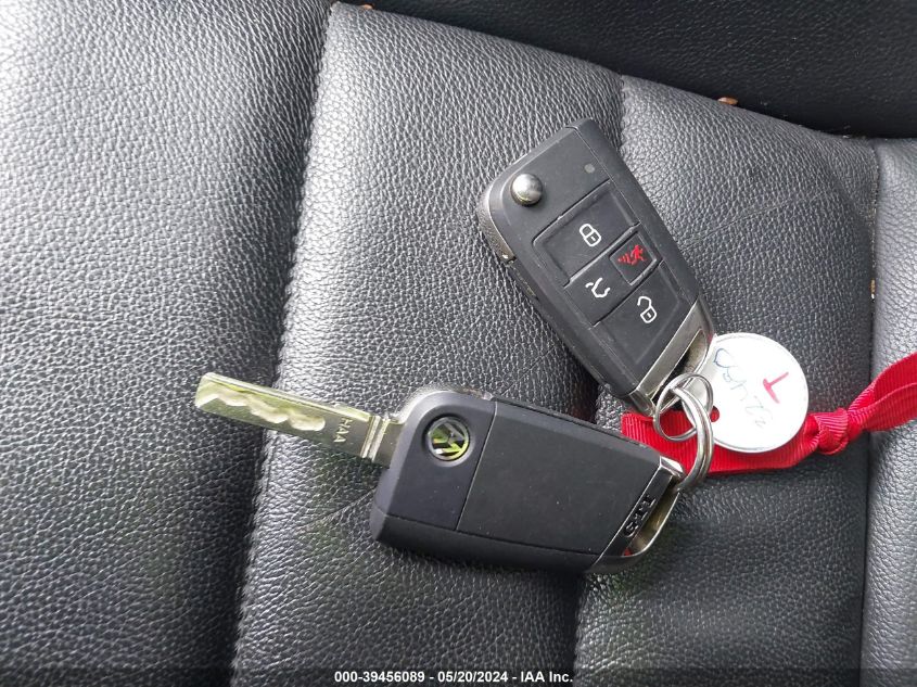 2016 Volkswagen Golf Gti Se 4-Door VIN: 3VW5T7AU4GM070094 Lot: 39456089