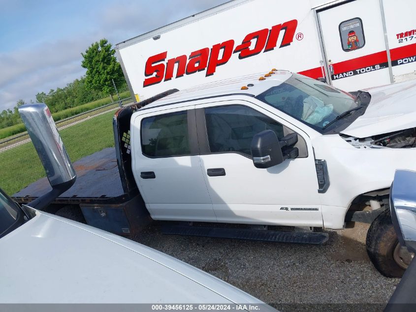 2017 Ford F-350 Chassis Xl VIN: 1FD8W3HT1HED48529 Lot: 39456125