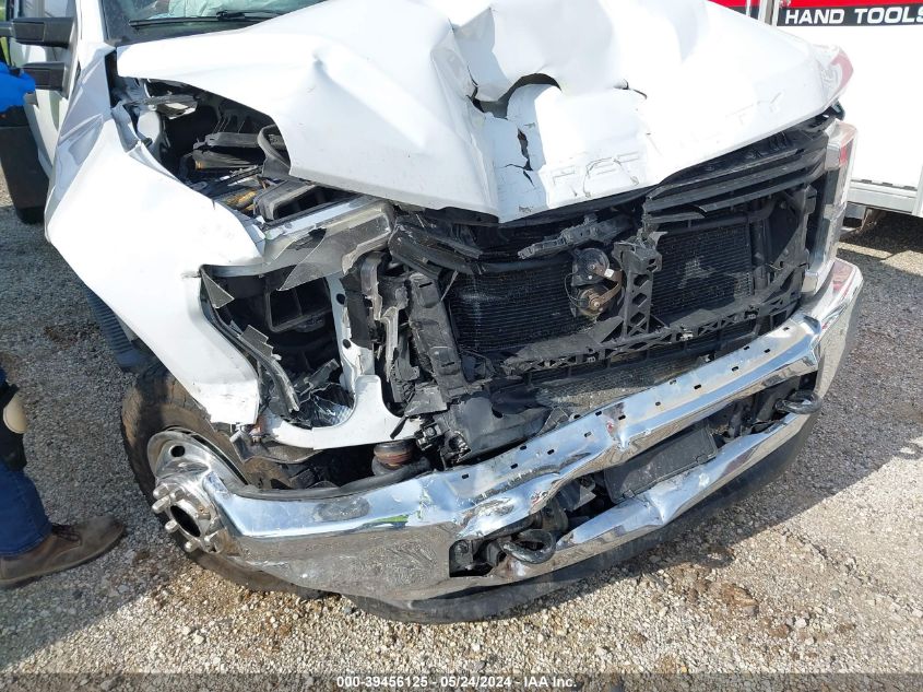 2017 Ford F-350 Chassis Xl VIN: 1FD8W3HT1HED48529 Lot: 39456125