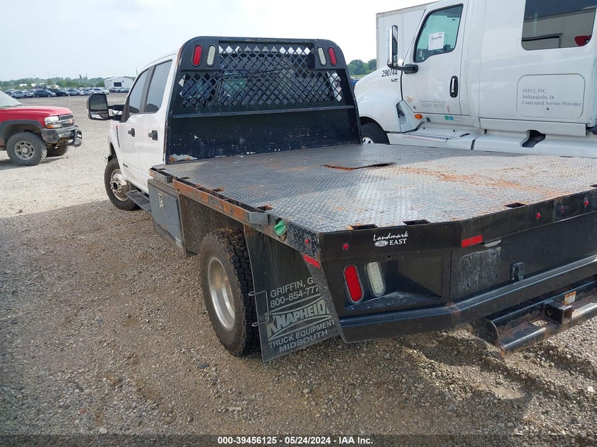 2017 Ford F-350 Chassis Xl VIN: 1FD8W3HT1HED48529 Lot: 39456125