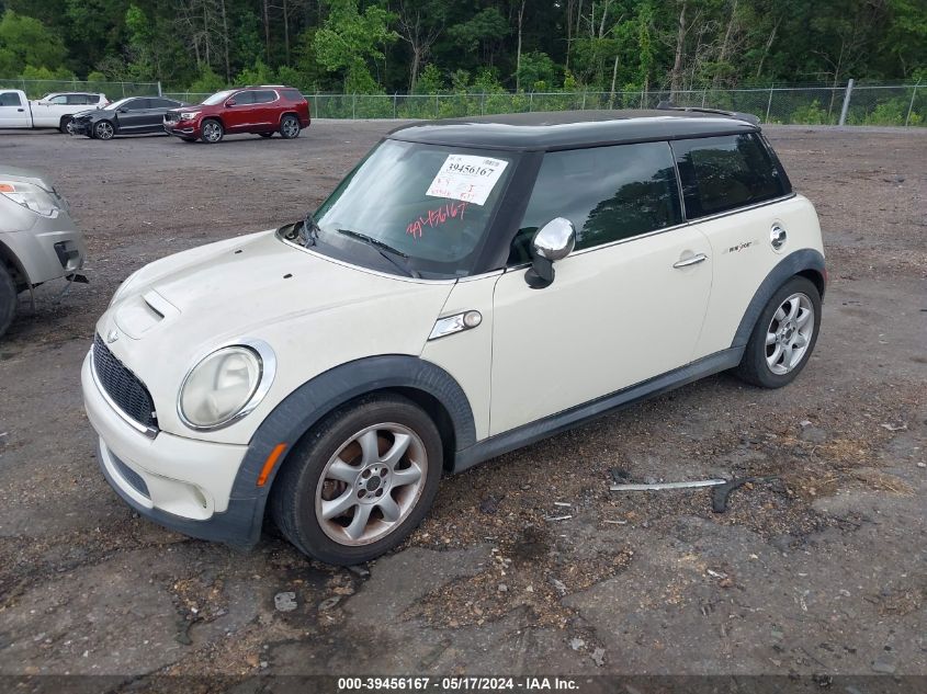 2008 Mini Cooper S VIN: WMWMF73548TT88681 Lot: 39456167