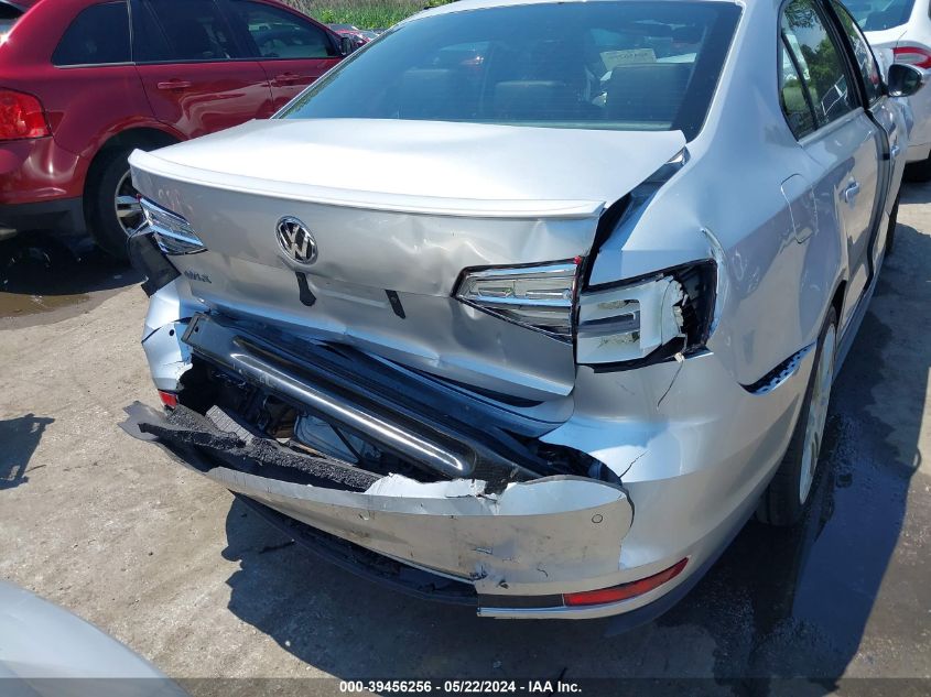 2016 Volkswagen Jetta 2.0T Gli Se VIN: 3VW4S7AJ2GM333459 Lot: 39456256