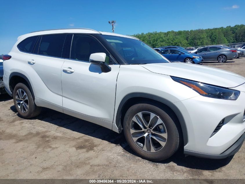 2022 Toyota Highlander Xle VIN: 5TDGZRAHXNS548931 Lot: 39456364