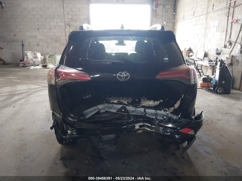 2018 TOYOTA RAV4 XLE - 2T3RFREVXJW857874