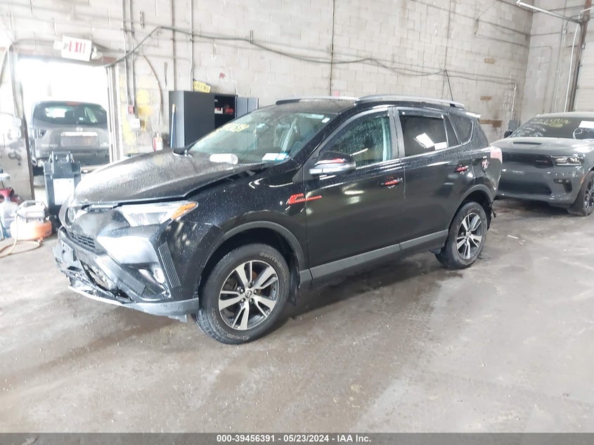 2018 TOYOTA RAV4 XLE - 2T3RFREVXJW857874