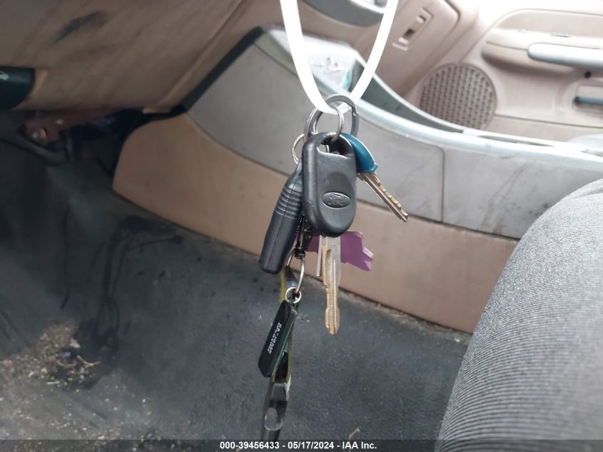 2002 Ford Explorer Sport Trac VIN: 1FMZU67E02UD55211 Lot: 39456433