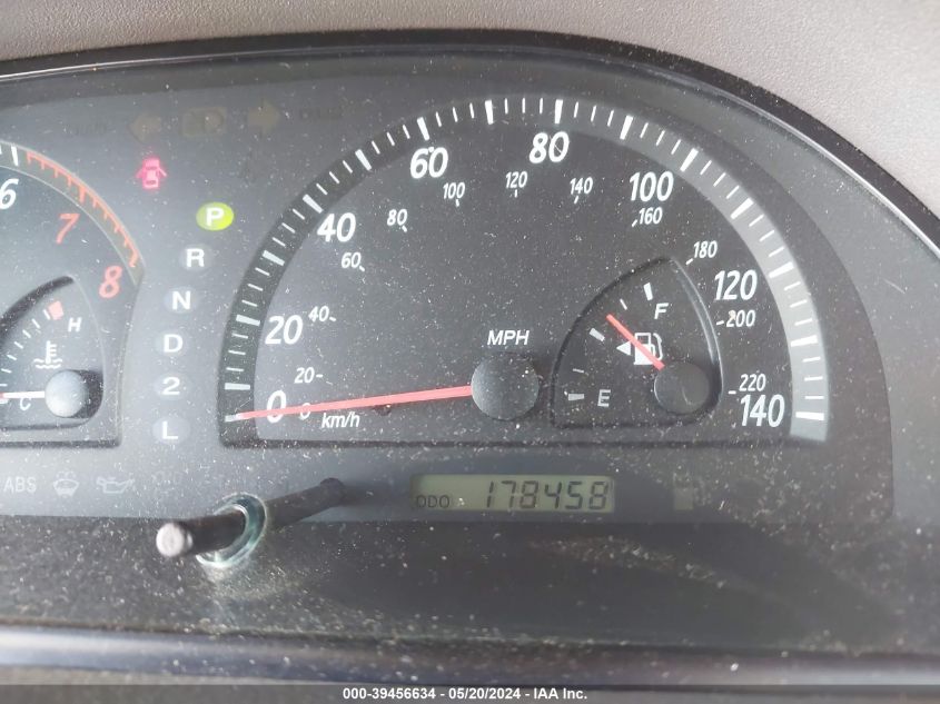 2003 Toyota Camry Le VIN: 4T1BE32K63U744172 Lot: 39456634