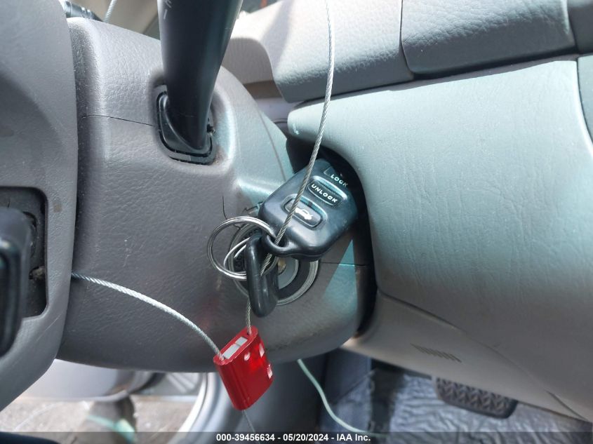 2003 Toyota Camry Le VIN: 4T1BE32K63U744172 Lot: 39456634