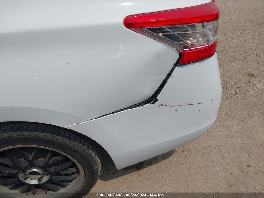 2015 Nissan Sentra S VIN: 3N1AB7AP7FY311431 Lot: 39456635