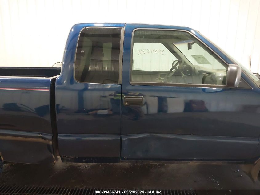 1999 GMC Sonoma Sls VIN: 1GTDT19X9X8526590 Lot: 39456741