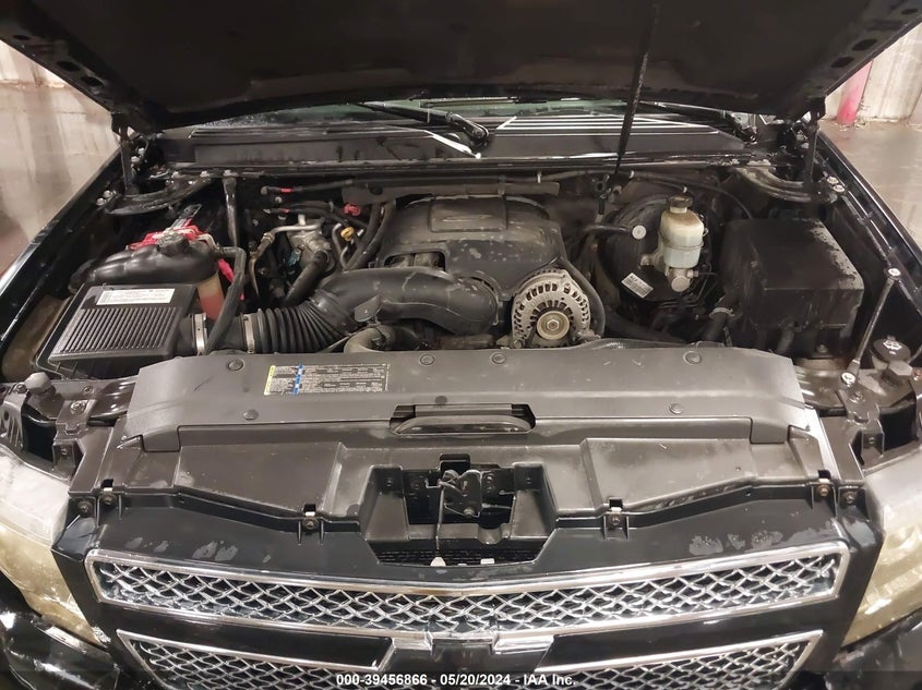 2007 Chevrolet Tahoe Ltz VIN: 1GNFK13037J270194 Lot: 39456866