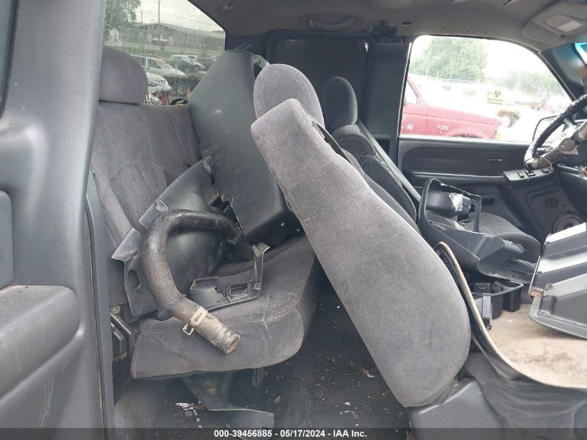 2001 Chevrolet Silverado 1500 Ls VIN: 2GCEK19T111148120 Lot: 39456885