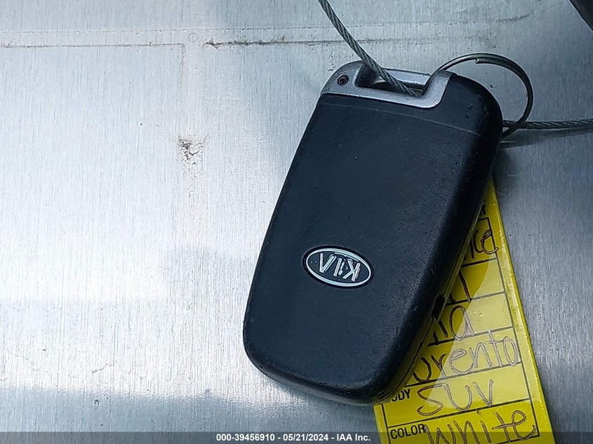 2011 Kia Sorento Ex V6 VIN: 5XYKU4A25BG161610 Lot: 39456910