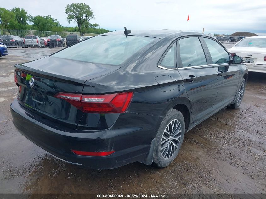 2020 Volkswagen Jetta 1.4T R-Line/1.4T S/1.4T Se VIN: 3VWCB7BU2LM015095 Lot: 39456969